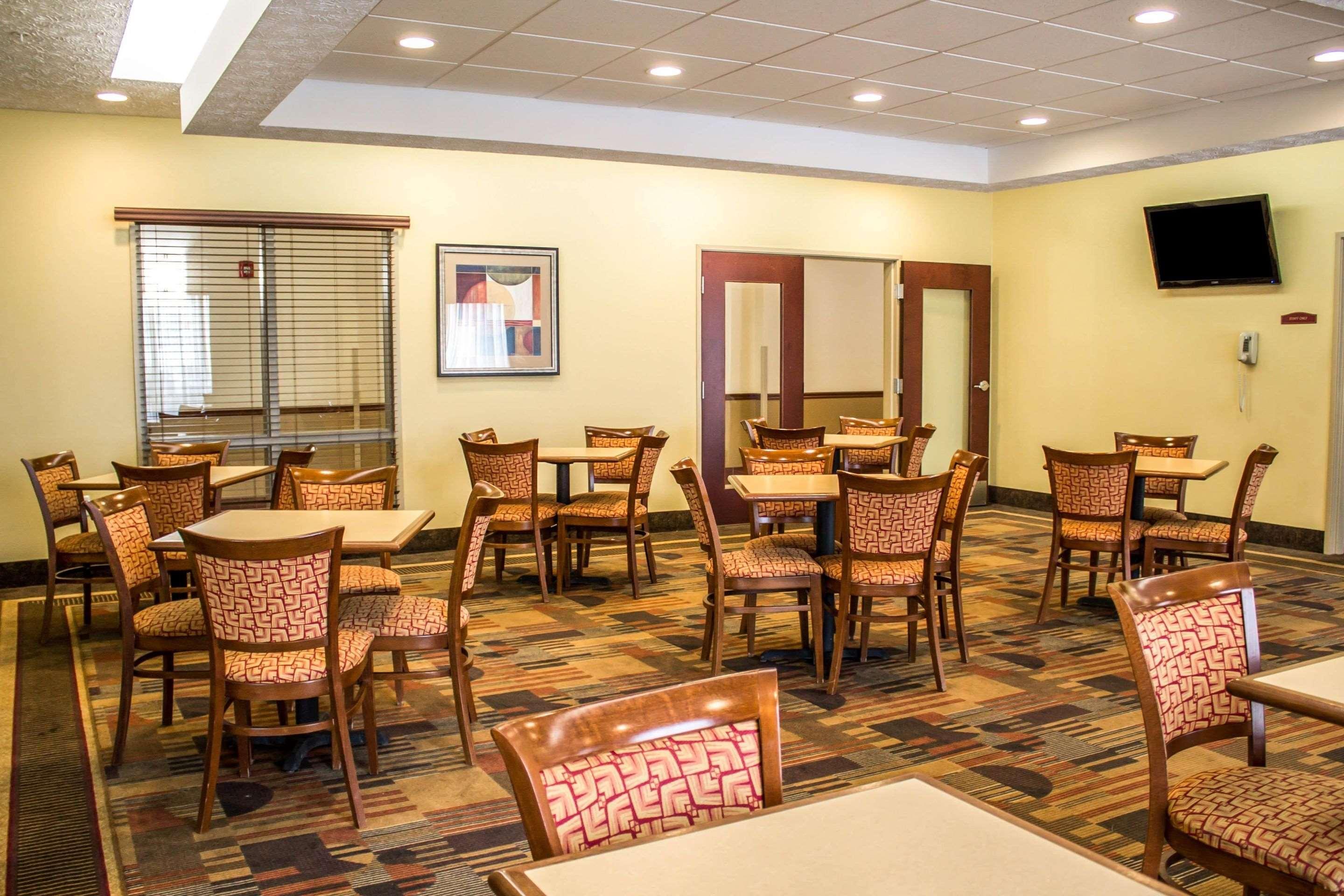 Comfort Inn & Suites Kent - University Area מראה חיצוני תמונה